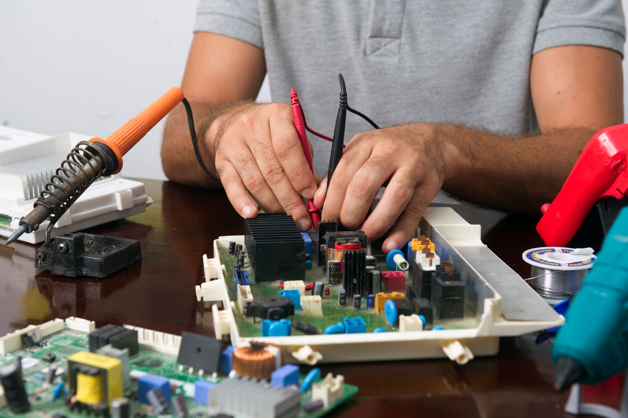 Elektronik Reparatur Detail